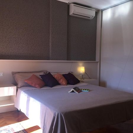 Apartments & Room Mariza Rovigno Esterno foto