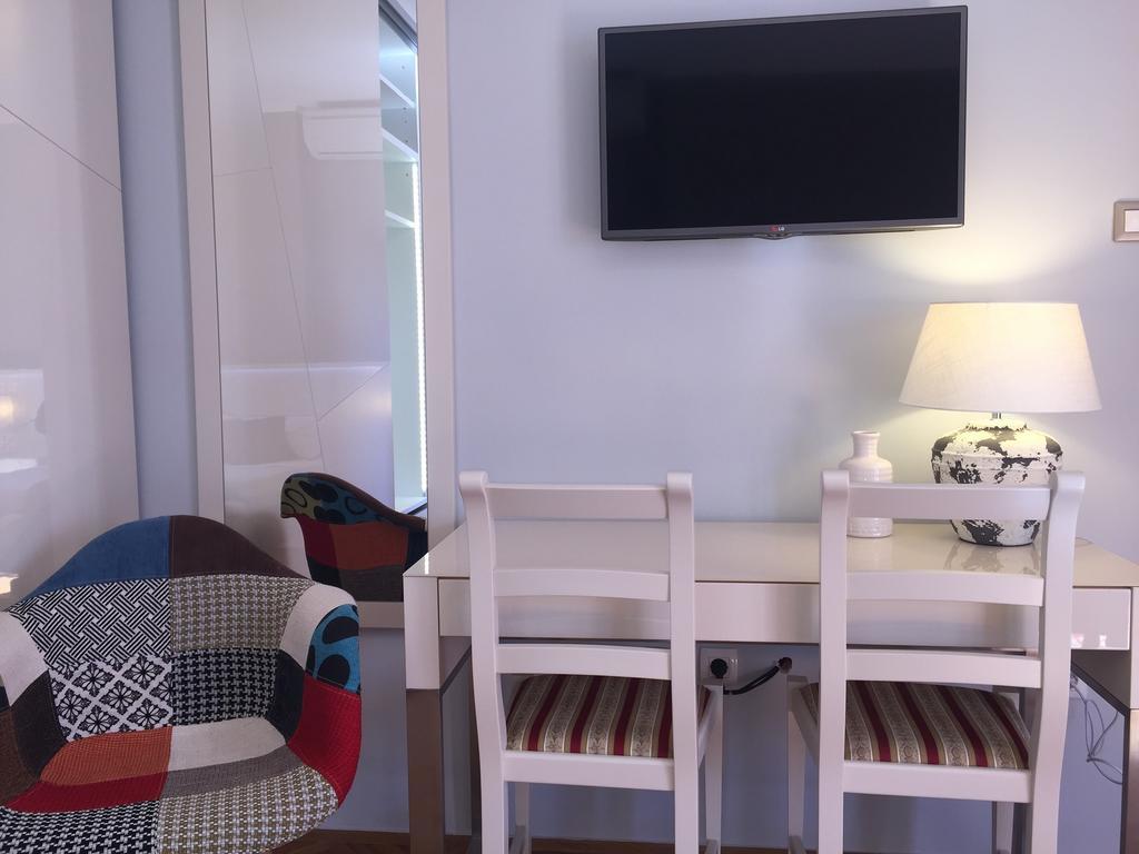 Apartments & Room Mariza Rovigno Esterno foto